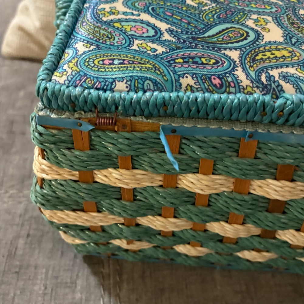 Vintage Woven Sewing Basket with Paisley Lid - Picture 6 of 7